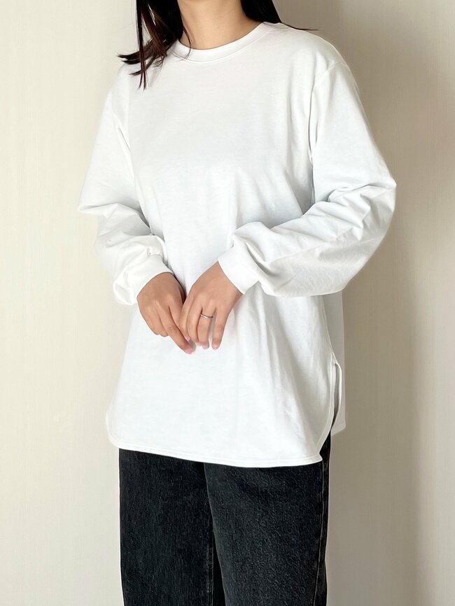 ほぼ1年中着られるじゃん…！GUの「1990円トップス」袖がぽわんとしていて可愛いし、たっぷり着回せてコスパ抜群！