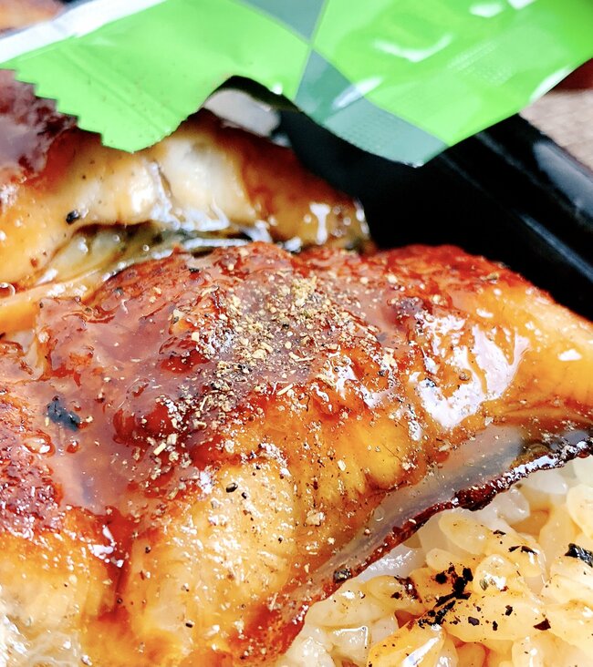 白米が爆速で消えていく…！ほっともっとの“よくばり限定弁当”おかず2種盛りで豪華すぎる！【実食レビュー】