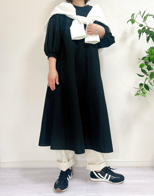 【しまむら】お客さんが次々と手に取ってく…！2420円の「楽ちんワンピース」すぽんと着るだけで大人かわいい！