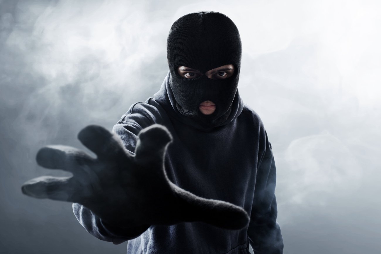 【どうすれば助かる!?】防犯の専門家に聞いた「不審者から逃げる」ためのテクニックとは?