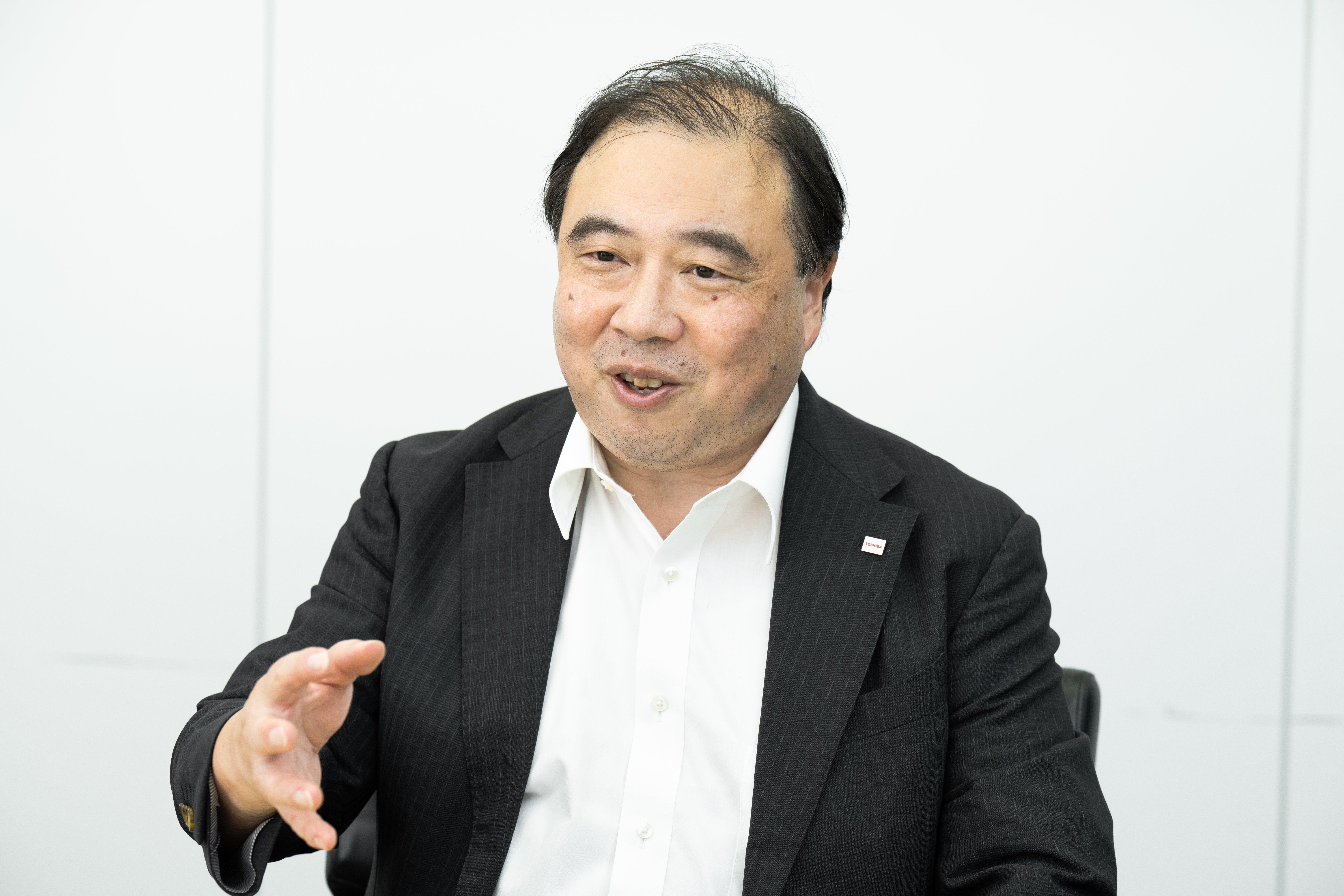 東芝の総合力が導く。人とロボットが協働する物流システムとは
