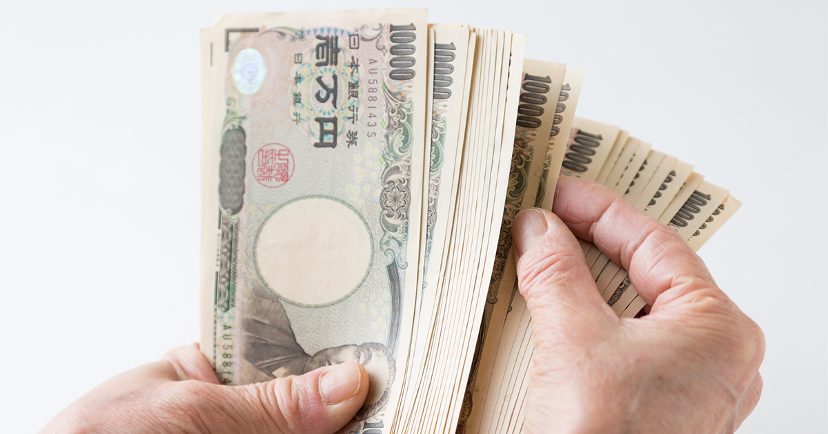 年収1900万円も！15業種80社調査で見えた「給料」の実態