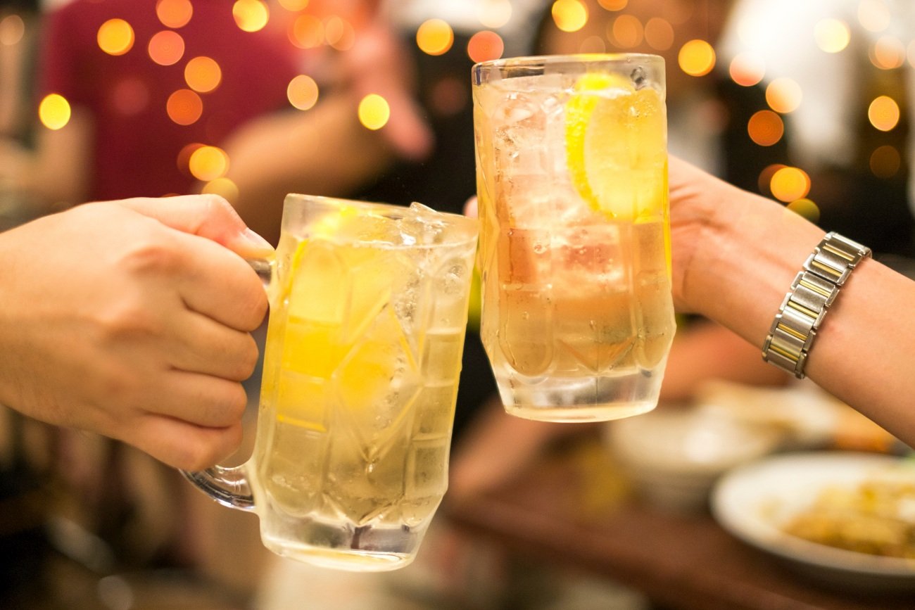 【人気ダイエットコーチが教える!】お酒を飲んでも太りにくくなる「飲み方」とは?