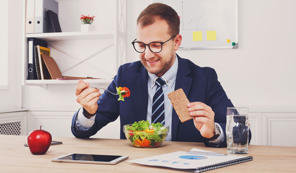 50代からの老化を防ぐ、3つの食習慣とは