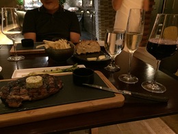 フリーフローが楽しめるレストラン
