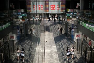ユニクロ、アジア重視でH＆Mとザラに対抗