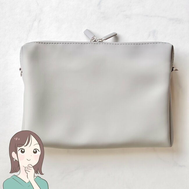 「重いカバンを使わなくなった」無印良品の“ミニバッグになるポーチ”が天才すぎる!「財布、携帯、キーケース入ります!」「整理しやすく使いやすい」