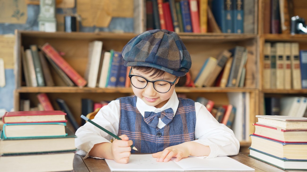 【夏休みの救世主】答えるだけで読書感想文がスラスラ書ける「魔法の10の質問」