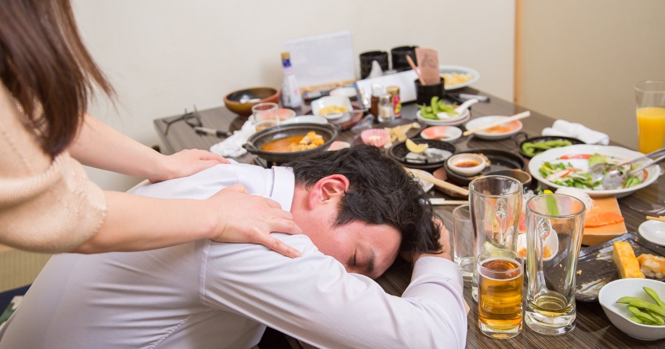 【医者が教える】60年超のデータで突き止めた…病気になりやすい人が「飲むお酒の種類」その名前