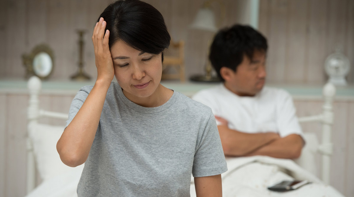 視力の低下や頭痛などの症状で偽装