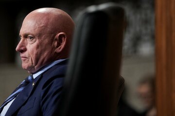 米民主党、28年大統領選に向けウォール街関係者に秋波