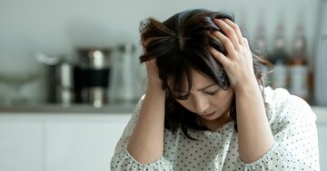 「ネガティブになりやすい人」が無意識にやりがちなNG習慣とは?【精神科医が解説】