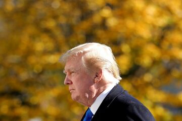 トランプ氏再出馬の可能性、共和党の他候補は窮地
