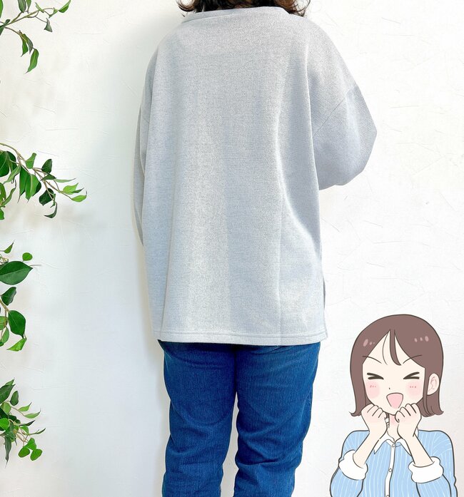 体型カバーの天才すぎる…!ワークマンの「ゆったりトップス」体のラインを拾わないし、すぽんと着るだけでオシャレなの!