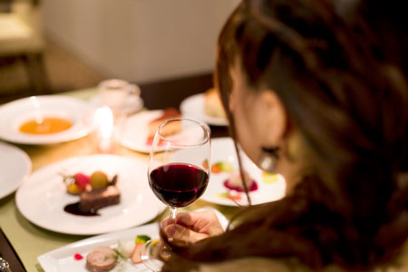 ギャラ飲みや援助交際に比べて、パパ活は男性がハイスペック――女性たちはそう語ります。