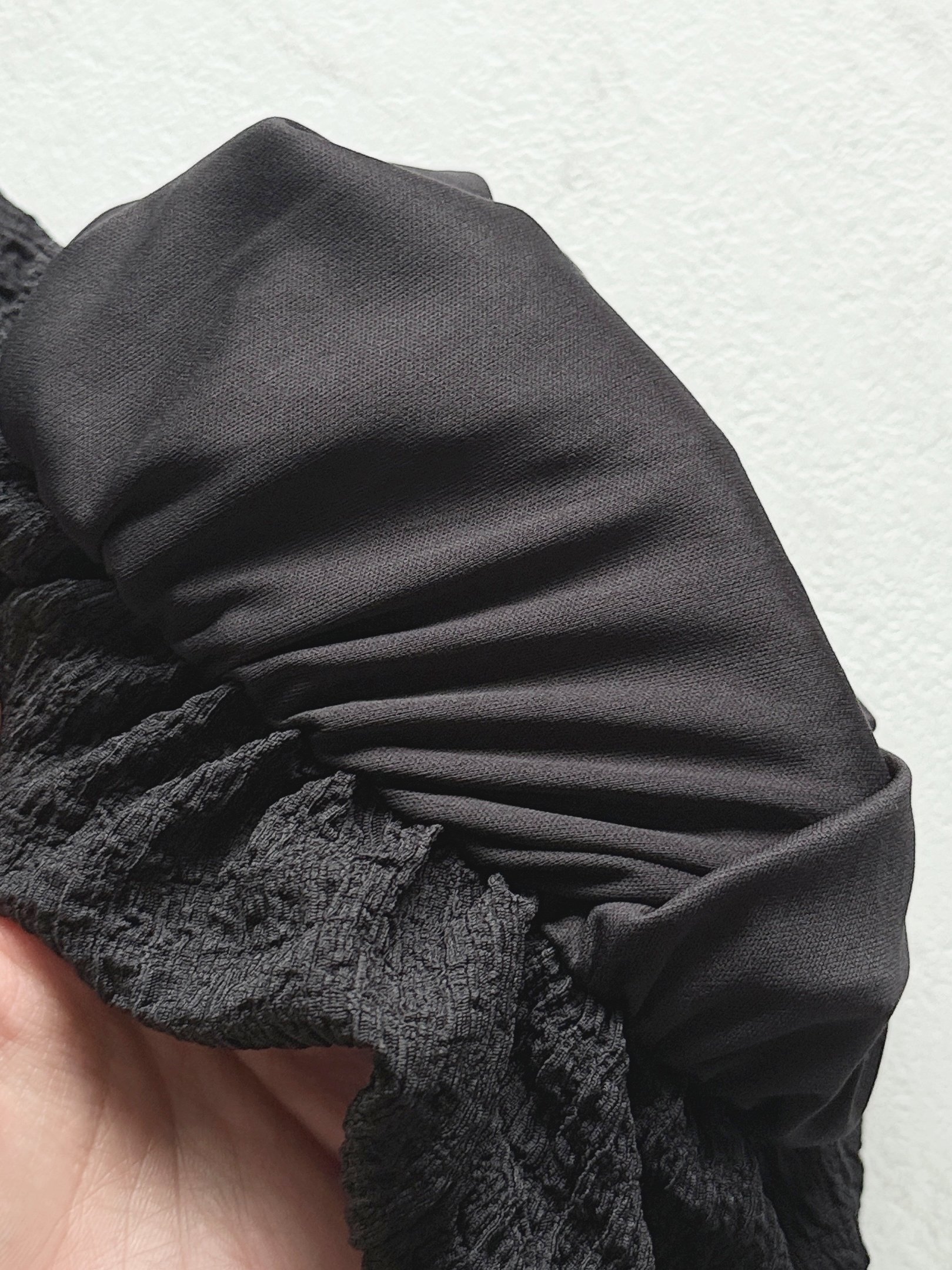 【しまむら】春夏コーデに大活躍！1089円の「ぽわん袖トップス」二の腕やウエストをカバーできて頼りになる！