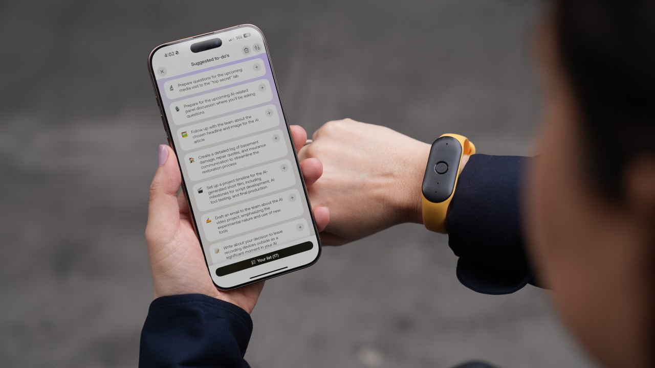 ビーのAIブレスレットは会話を常時聞き取り、そこからToDoリストを自動作成する