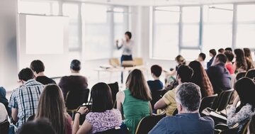 「人と関わるのが怖い。でも、一人もつらい」そんな私を救ったのはAIだった…話してわかった“意外な効果”