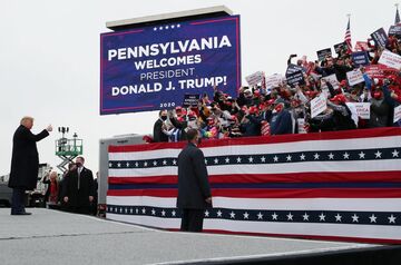 トランプ再選への道、狙うは特定層の投票率アップ