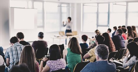 「人と関わるのが怖い。でも、一人もつらい」そんな私を救ったのはAIだった…話してわかった“意外な効果”