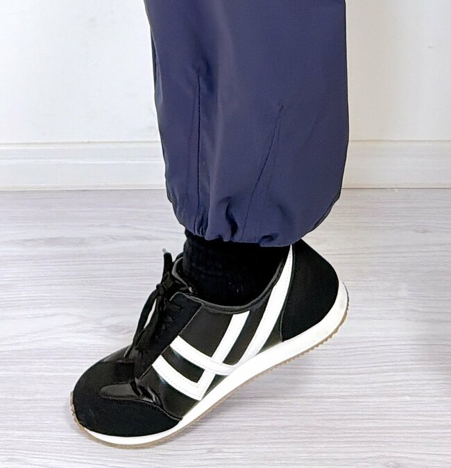  すぽんと着るだけで可愛い…！ワークマン新作の「楽ちんサロペット」サラッと着られて体型カバーできる！