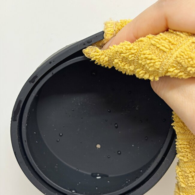 【スタバ】「2店舗目で発見」「かわいすぎる」ハロウィン限定の“幻想的なグラス”猫耳がめっちゃキュート！「めちゃくちゃ好きです」《購入レビュー》
