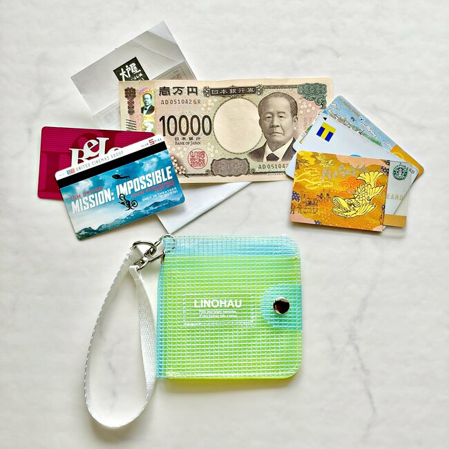 カードがパッと探せて天才！3COINSの「ぺたんこ財布」かさばらずに持ち歩けて大助かり！《購入レビュー》