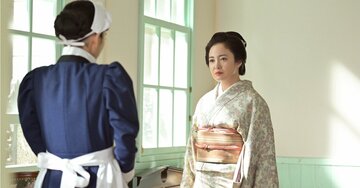 仲間由紀恵の朝ドラ史！主人公の親友→母親を経て、たどり着いた「立ちはだかる壁」〈風、薫る第36回〉