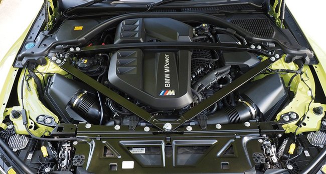 BMW・M4クーペ・コンペティションエンジン