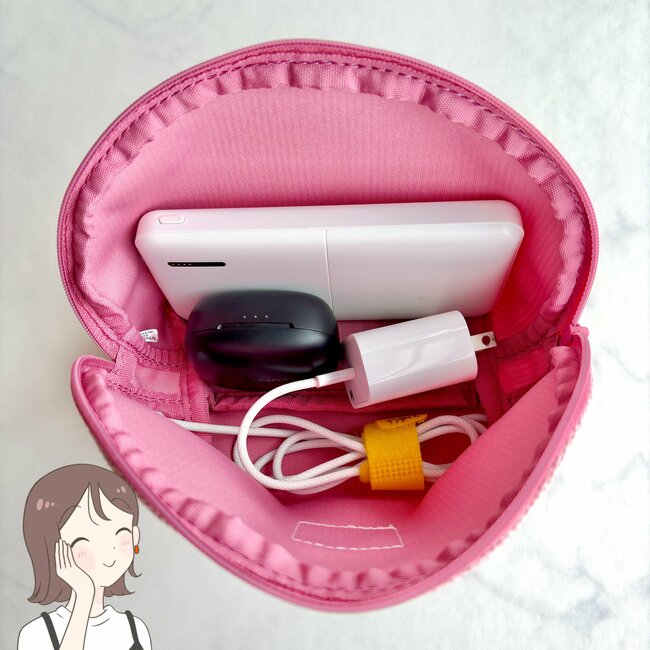 「4店目で発見」「買えてよかった」スタバで見つけたらラッキーな“ポーチ付きスイーツ”コスパよすぎてビックリする！「今年のポーチ特にかわいい」