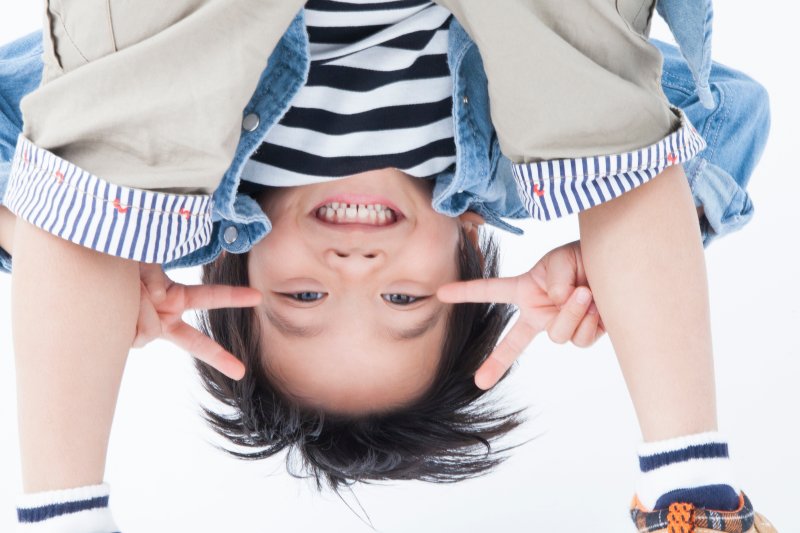 子どもが勝手に育つ?「サバンナ型子育て」のメリットと注意点