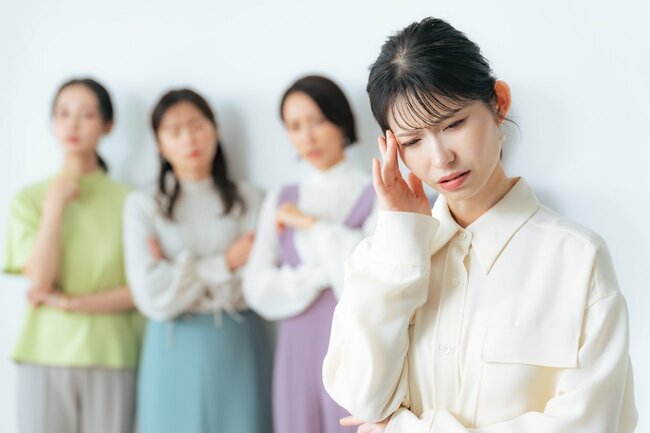 【精神科医が教える】職場にいる他人の悪口を言う人へのNG対処とは？