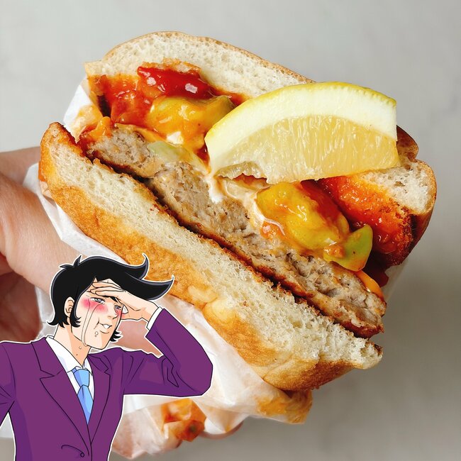 「毎日食べたい」の声も。モスバーガーの“夏限定やみつきメニュー”具だくさんで迫力がスゴい!「美味しすぎて鳥肌立った」「絶対リピする!」《実食レビュー》