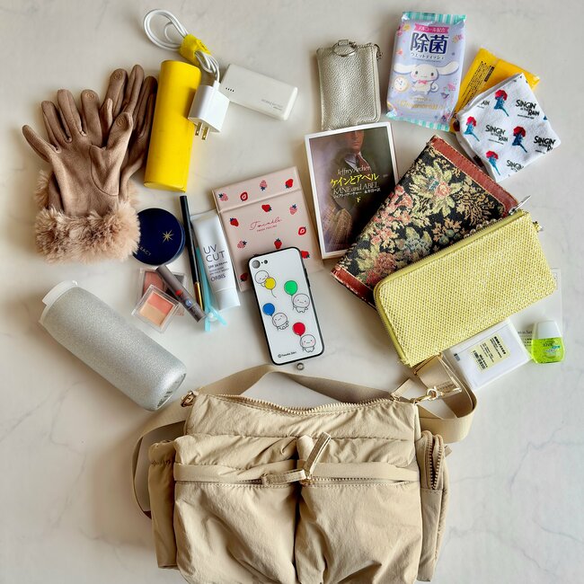 「再入荷で買えました」3COINSの“ポケットたくさんバッグ”収納力すごすぎる！「毎日使っています」「買って正解でした！」