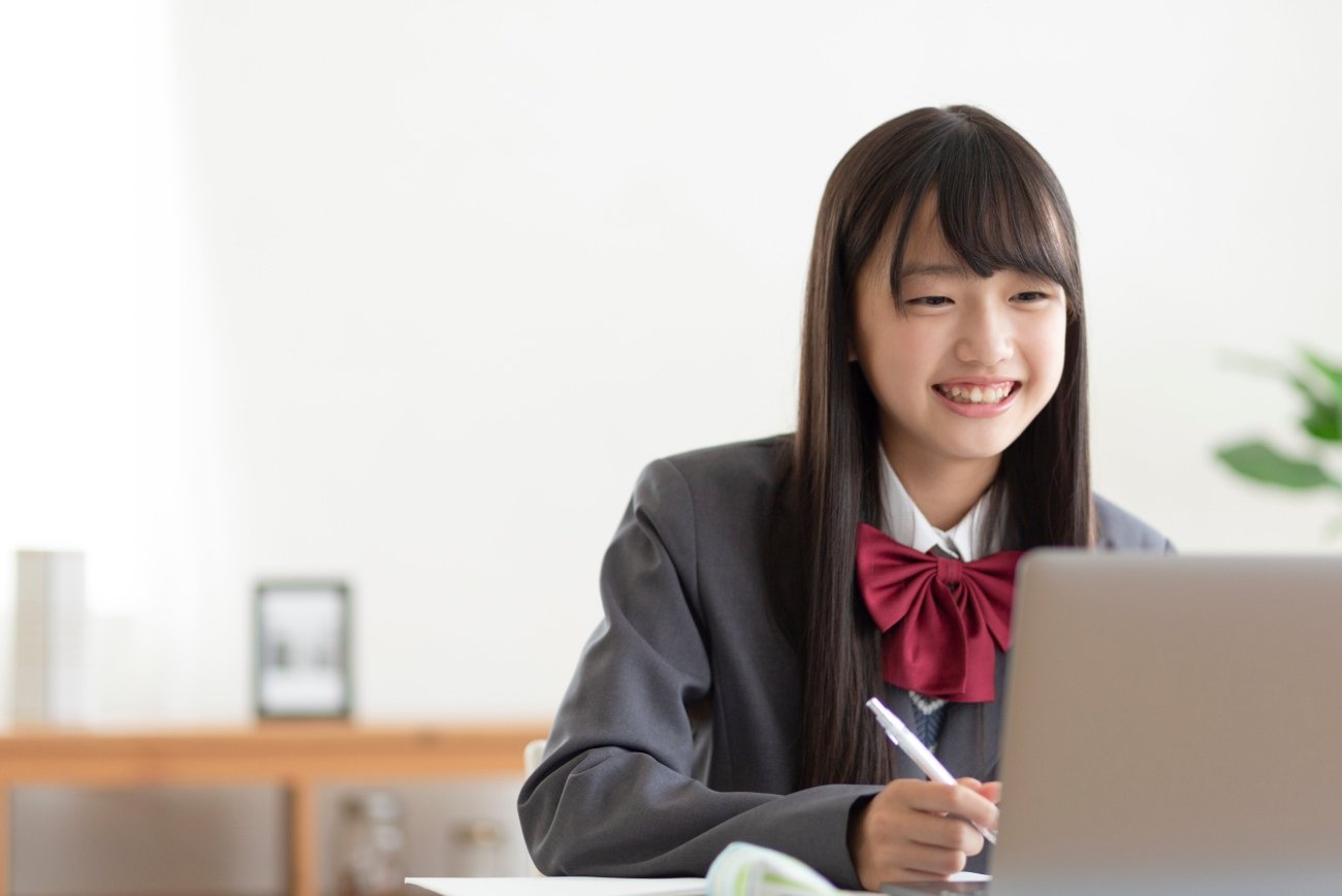 【制限時間10秒】「7、7、6、8、□、9、4」の□に入る数は？