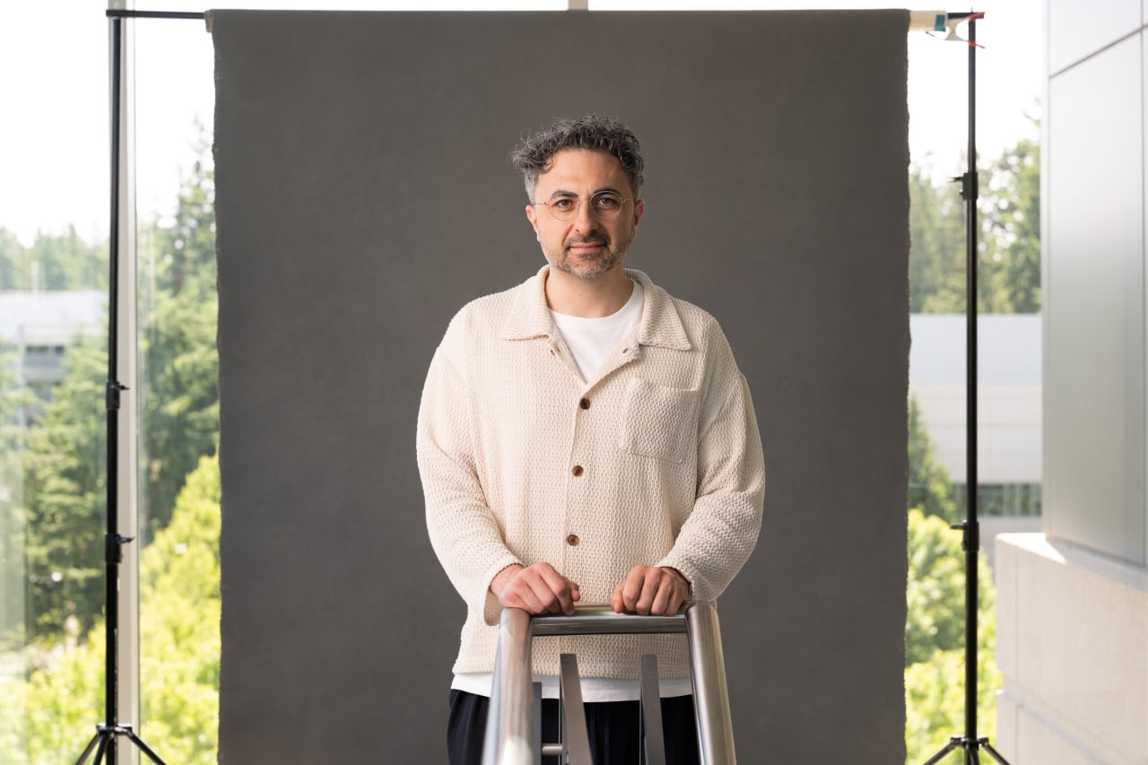 マイクロソフト、野心的なAI構想発表　オープンAIからの自立目指す