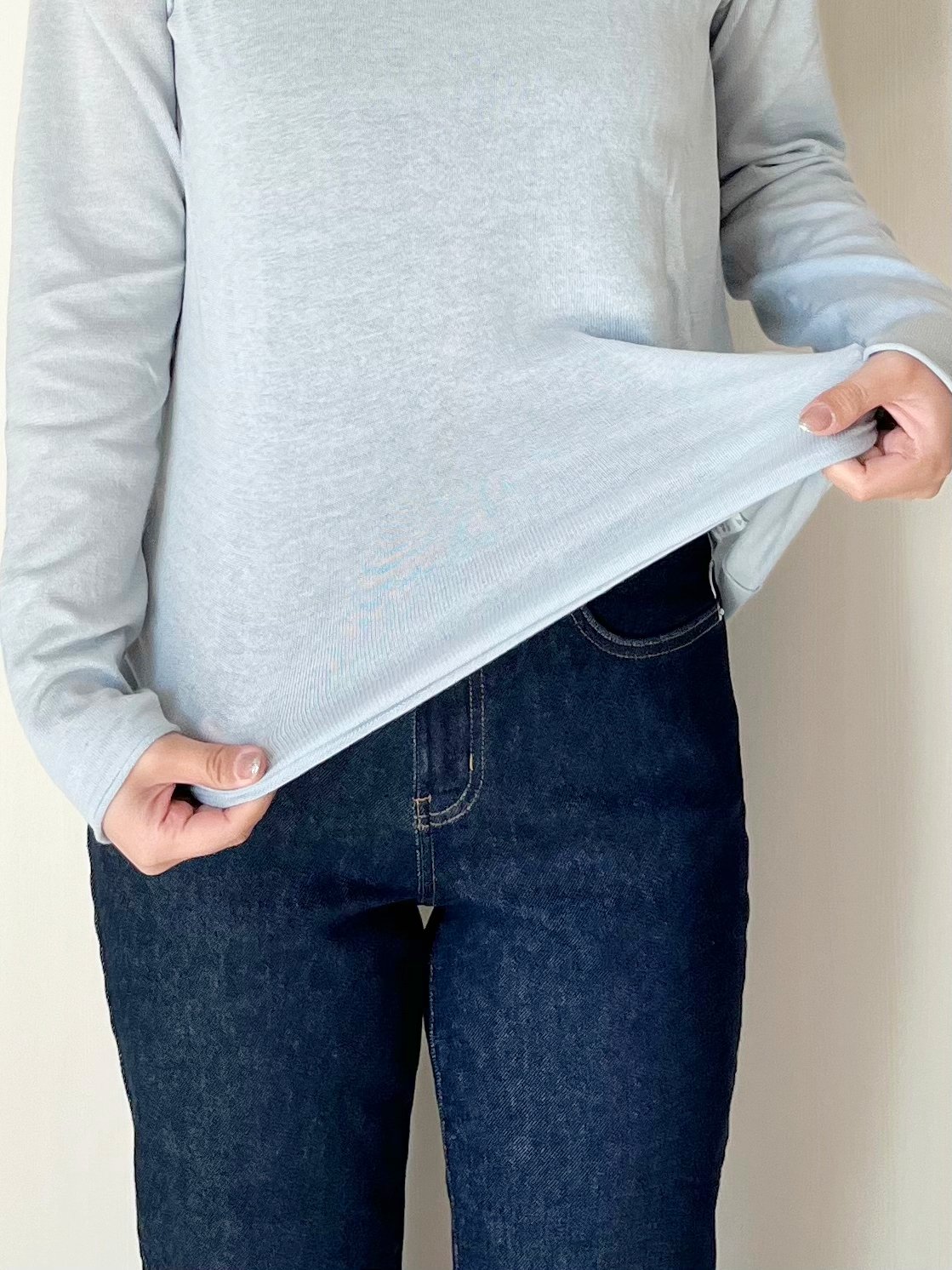 絶妙な透け感がたまらない!無印良品の「ふんわりトップス」華奢見えする上に、ロングシーズン着回せます!