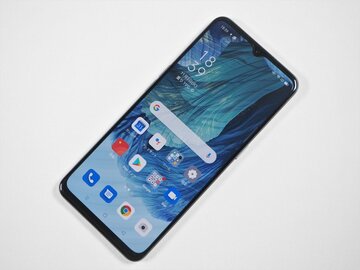 薄くて安くてeSIM搭載「OPPO A73」は低価格サービスにピッタリ