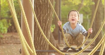 ケガをさせてまで学ばせるべき？子どもに必要な「失敗ワクチン」の正体【東大名誉教授が提言】