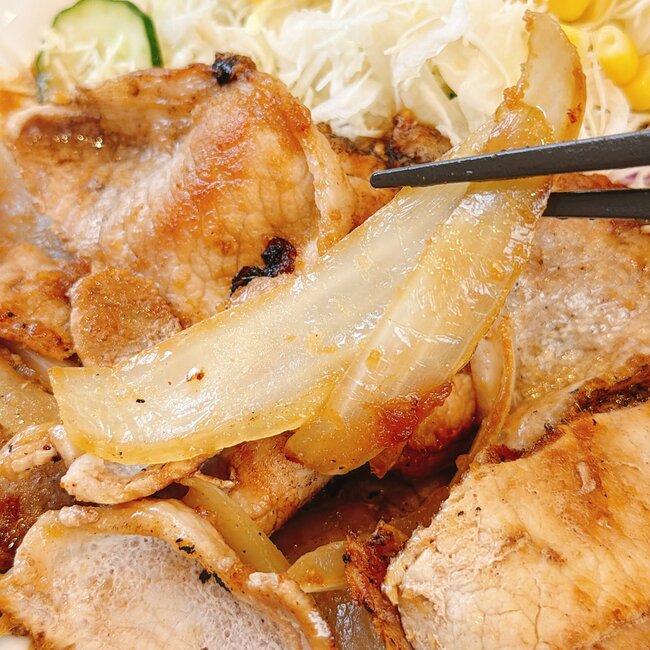 「4日連続で食ってる」松屋の“お肉てんこ盛り定食”が味もボリュームも大満足！「お腹ぱんぱん」「こういうのでいいんだよ」《実食レビュー》