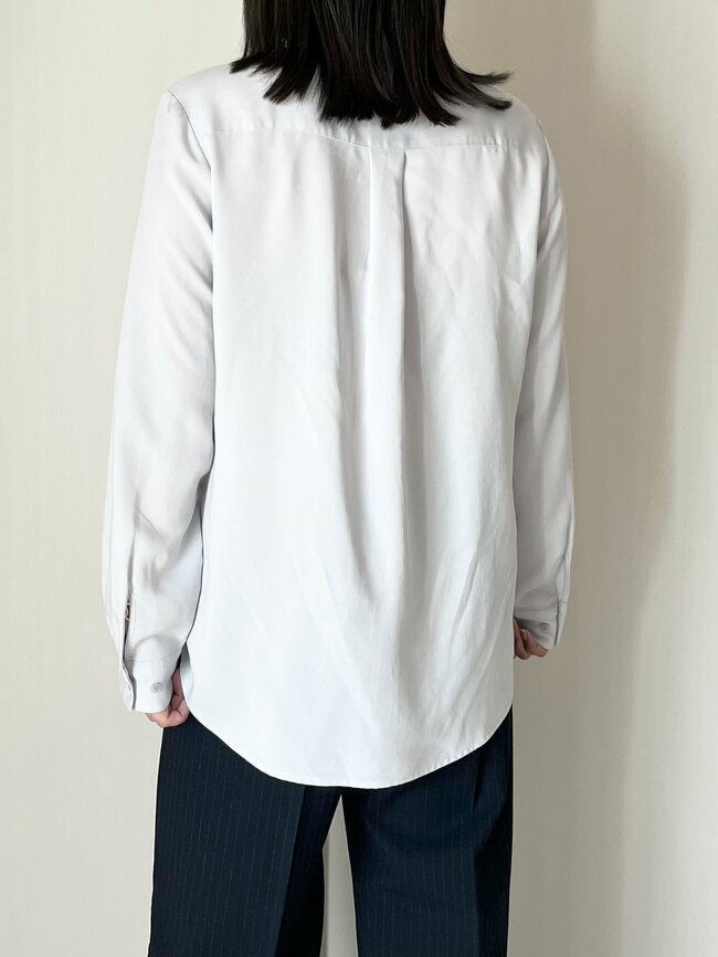 「色違いで2着購入しました」ユニクロの“大人かわいいトップス”たっぷり着回せてコスパ抜群!「着痩せ効果も期待できます」「いい買い物ができました!」