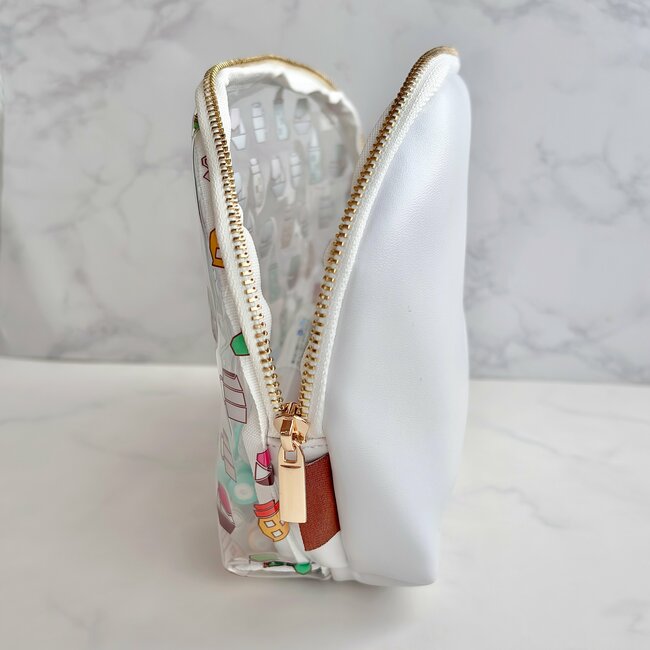 コメダ珈琲ファンが感動…!ドリンクのイラストが可愛い「クリアポーチ」カラフルで気分がアガるし、ガバッと開いて使いやすい!