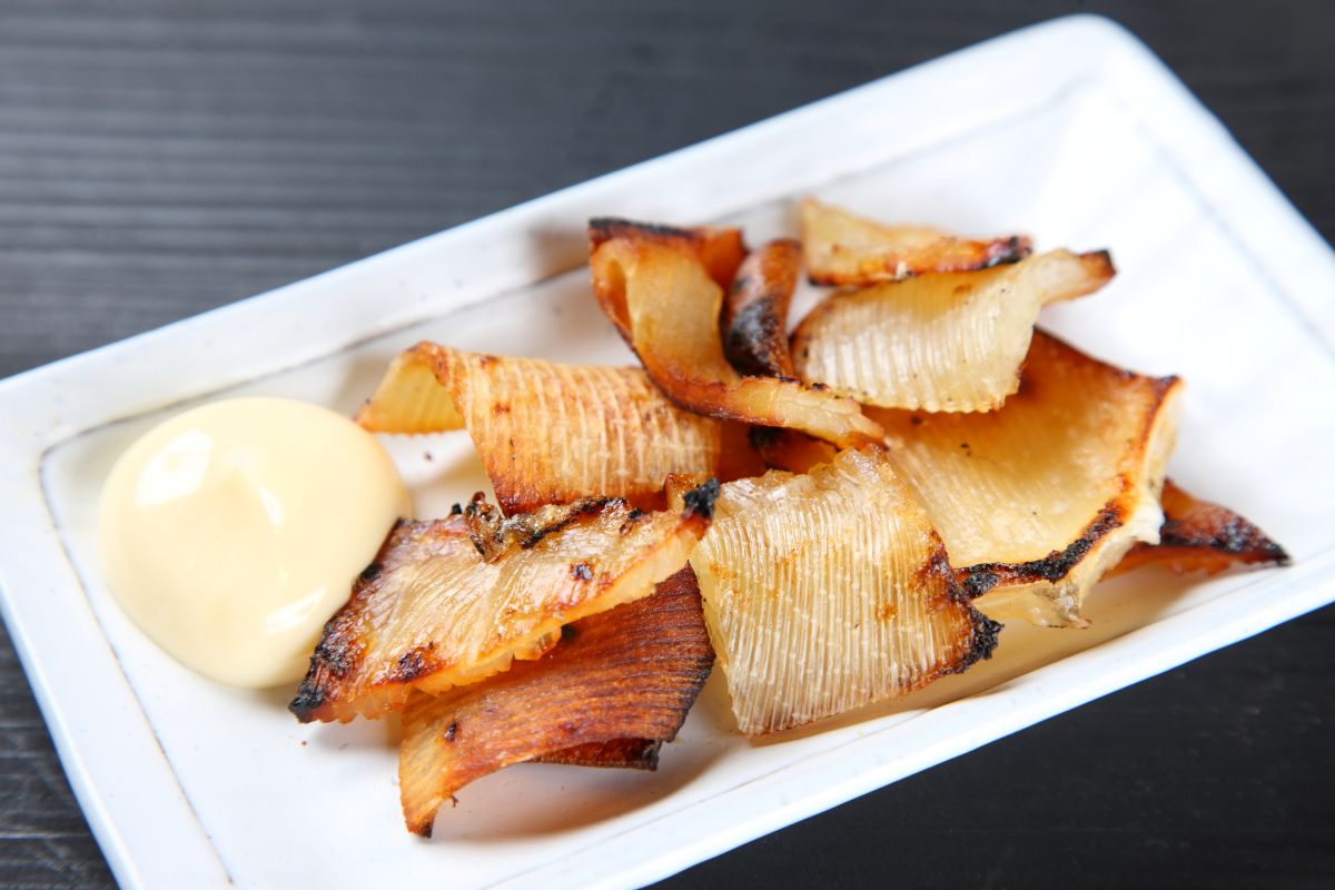 「幸せだ…」駅から20分、コンビニもない道を歩き続け、絶望の先にたどり着いた居酒屋で起きた「エイヒレの奇跡」