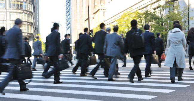 失業率2.4%でも、金融緩和の「出口」論が時期尚早な理由