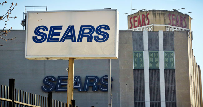 シアーズは、ドラッカーが「全米で最も成功した企業の一つ」と称賛するほどの企業だった シアーズは、ドラッカーが「全米で最も成功した企業の一つ」と称賛するほどの企業だった