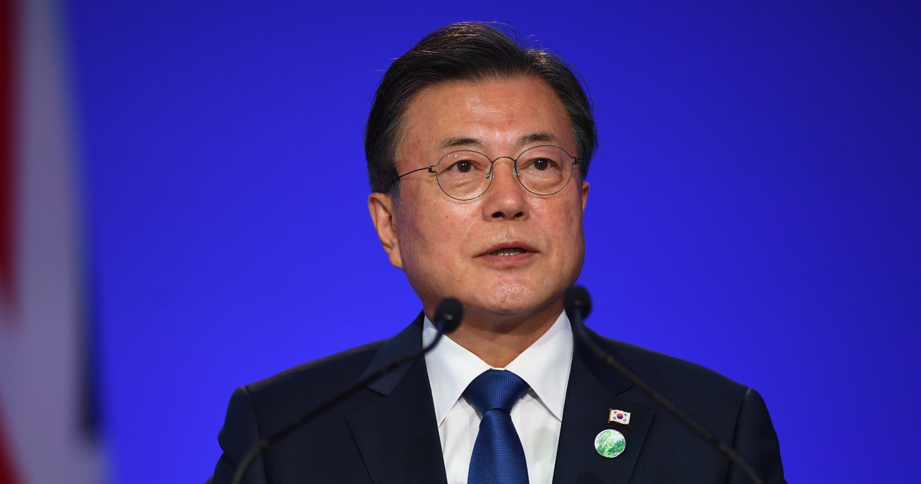 韓国・文大統領が「オミクロン株」でピンチ、与党内の分断が深刻に