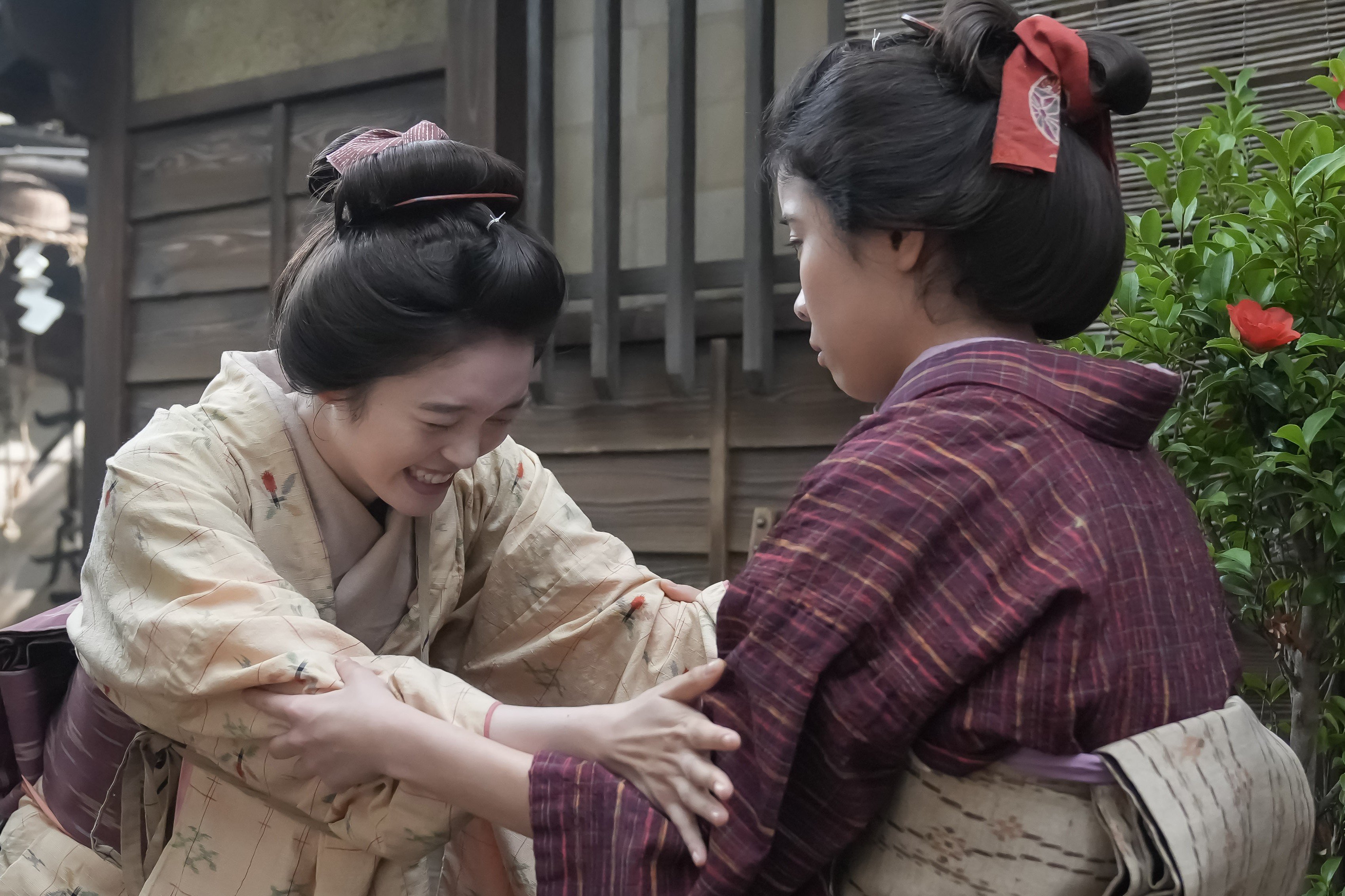 「家事のついで」じゃ無理！前代未聞の“洋画のような朝ドラ”が今受け入れられるワケ〈ばけばけ第53回〉