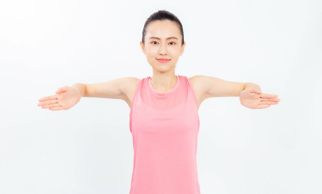 肩甲骨がガチガチの方にやっていただきたい体操です