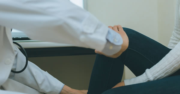 突然の膝痛「変形性膝関節症」