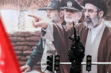 イラン政府、反体制派への弾圧を強化